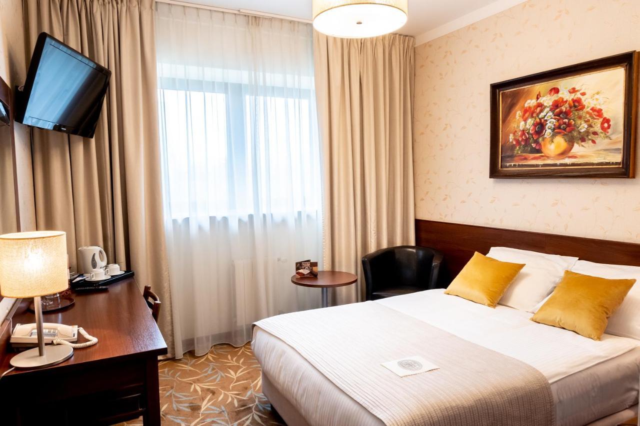 Centrum Barnabitow Varşova Dış mekan fotoğraf